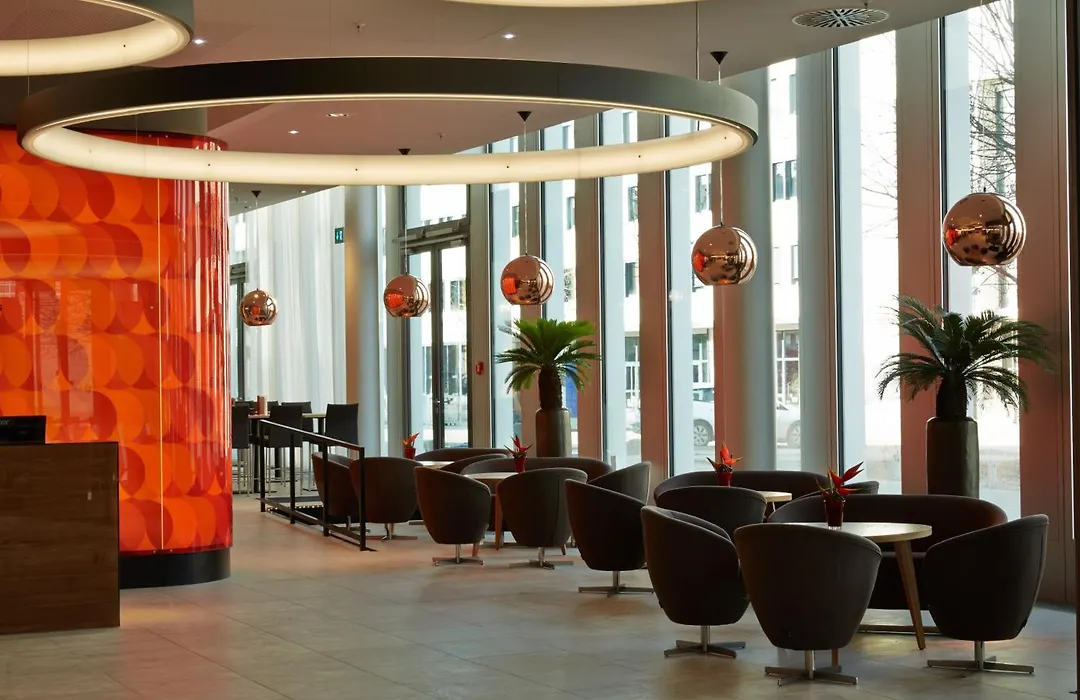 H4 Hotel Muenchen Messe-1